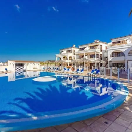 Soleggiato Attico Vista Mare E Piscina Sc768 Daire