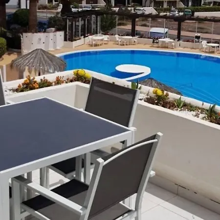 Soleggiato Attico Vista Mare E Piscina Sc768