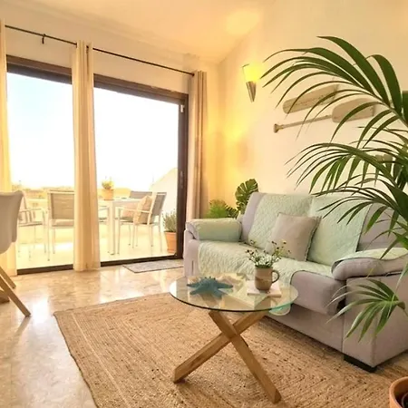 Appartamento Soleggiato Attico Vista Mare E Piscina Sc768 *